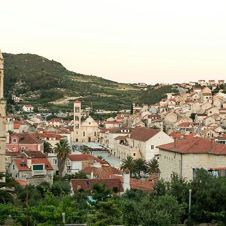 Jesliving Hvar - 2 Bedroom Elegant Apartment With Sea View In Historic Center Of Đảo Hvar Ngoại thất bức ảnh