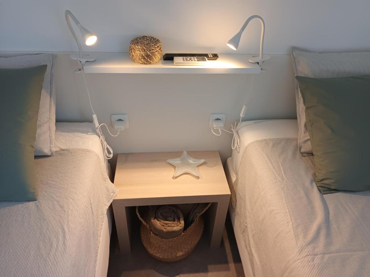 Jesliving Hvar - 2 Bedroom Elegant Apartment With Sea View In Historic Center Of Đảo Hvar Ngoại thất bức ảnh